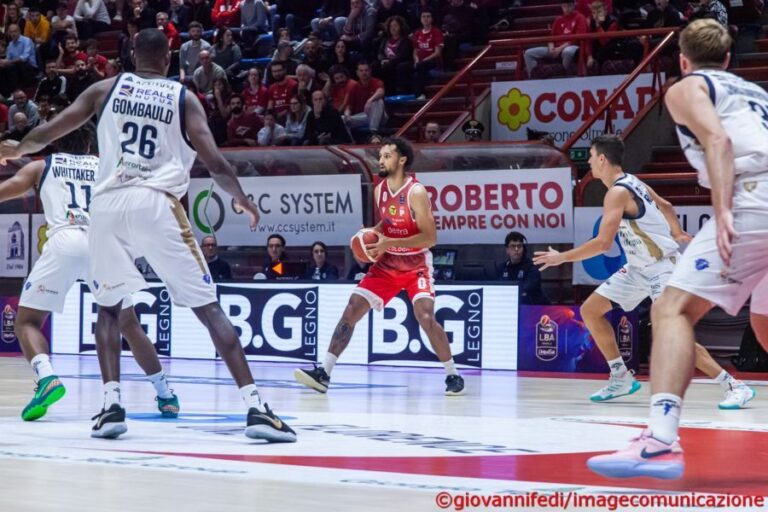 Il PalaCarrara si trasforma in un fortino: Pistoia vince ancora