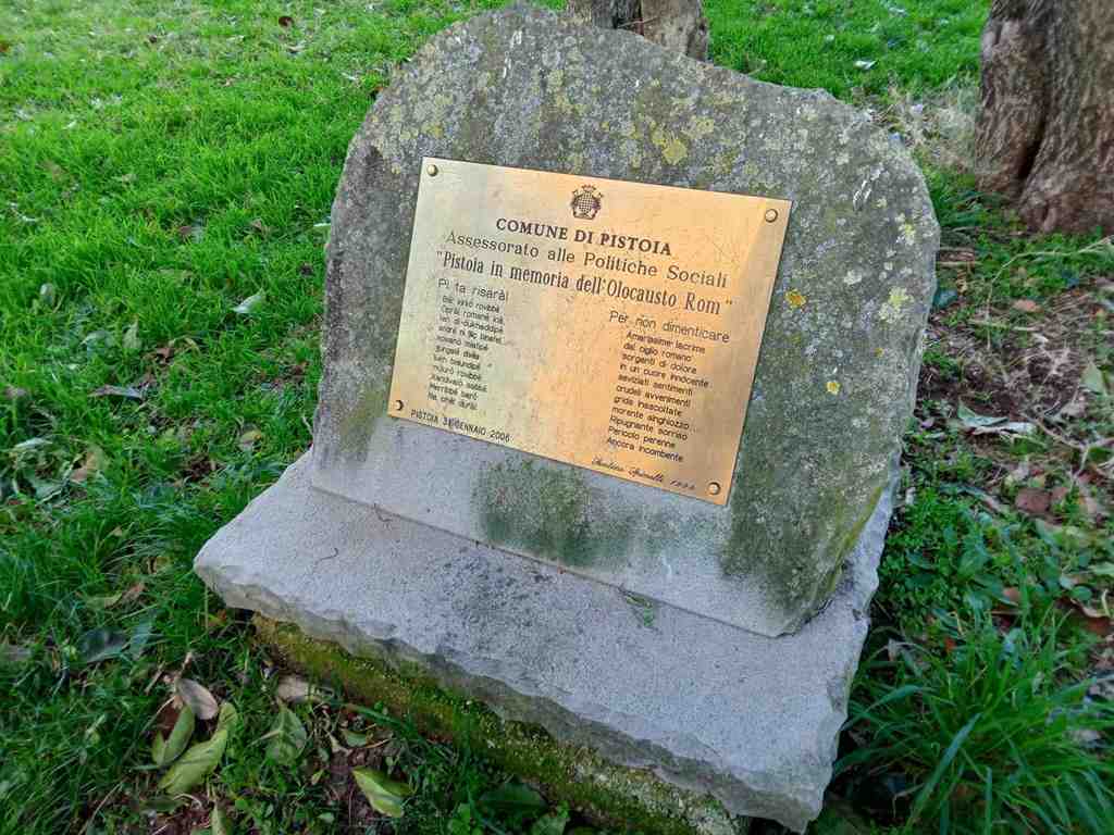 Lapidi E Targhe Commemorative Un Viaggio Della Memoria A Pistoia 
