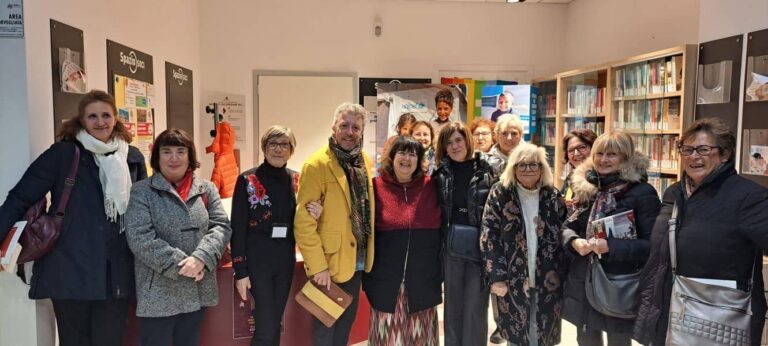 Bibliocoop, brindisi natalizio e presentazione dei calendari
