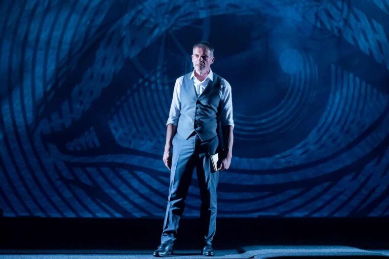 Stefano Massini nuovo direttore artistico del Teatro della Pergola