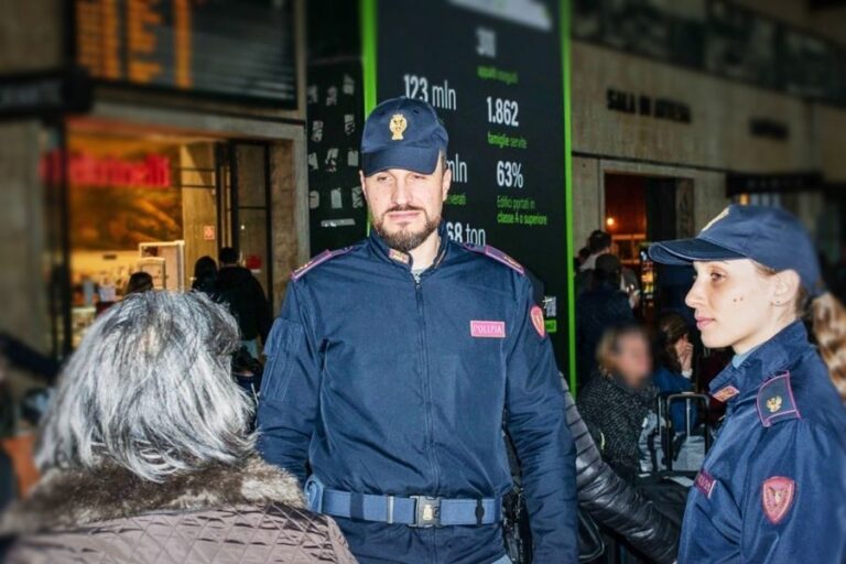 Rapina con estorsione alla stazione Santa Maria Novella: arrestato un 20enne 