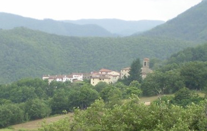 Incendio del bosco sopra l’abitato di Sammommè