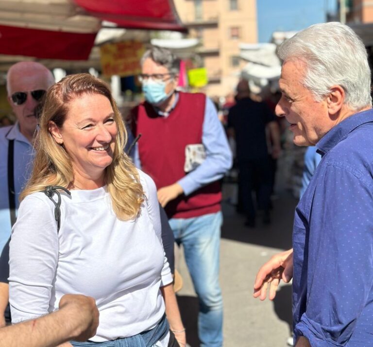 Mercato ambulante, Bugetti: “Importante preservarne la qualità in collaborazione con le associazioni di categoria”