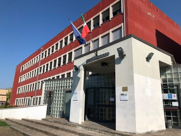 Uil Scuola: “Impianti di climatizzazione in tutte le scuole pratesi”