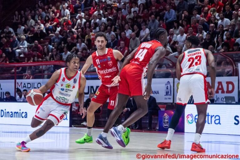 Un’Estra con la testa ai play-off non entra mai in partita e cede 78-96 contro Varese