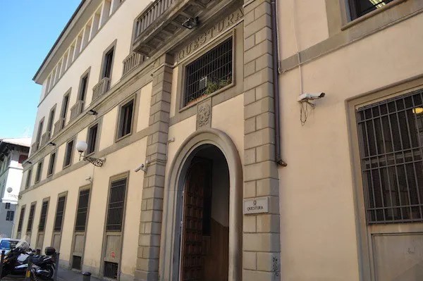 La Polizia di stato di Firenze arresta un 33enne per tentato furto in abitazione