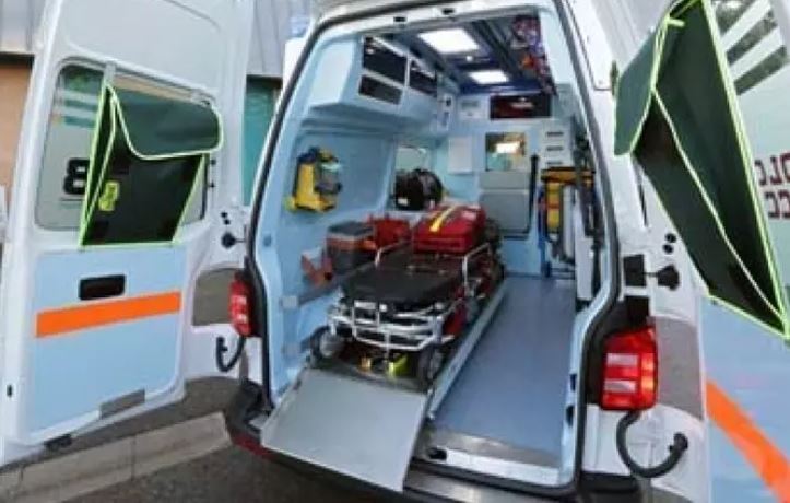 Pistoia, cade da oltre 4 metri: 44enne in codice rosso