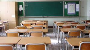 Accorpamenti scolastici, la Giunta li sospende e ricorre contro il Governo