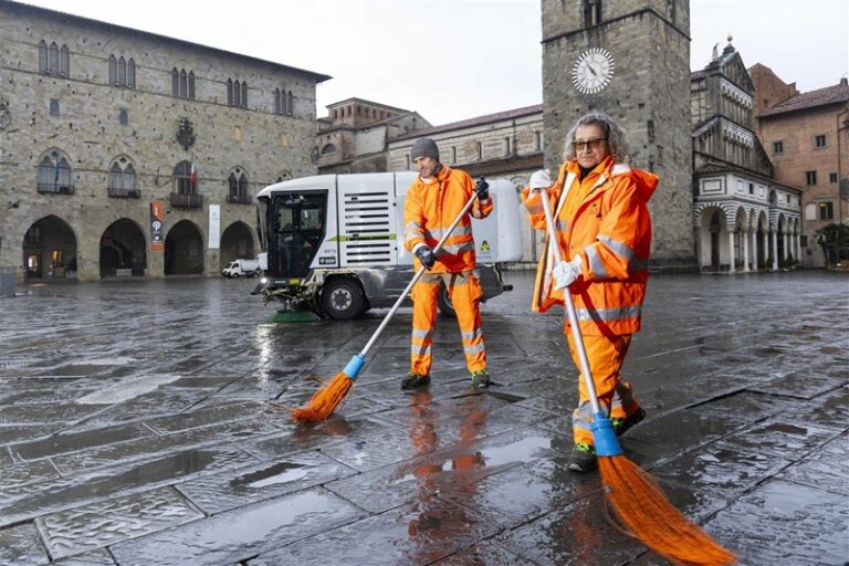 Nuova raccolta rifiuti, 400 manifesti a Pistoia
