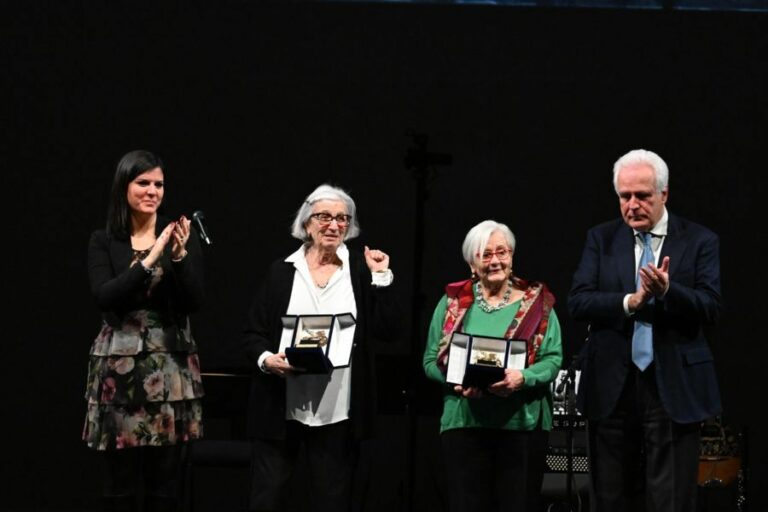 Giani e Nardini consegnano il Pegaso d’Oro alle sorelle Bucci