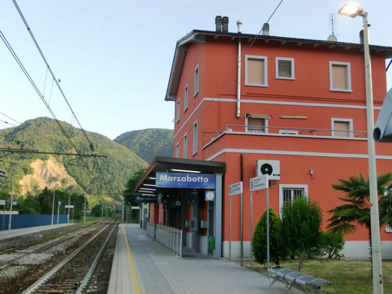 Nuovo episodio di violenza su un treno della Porrettana