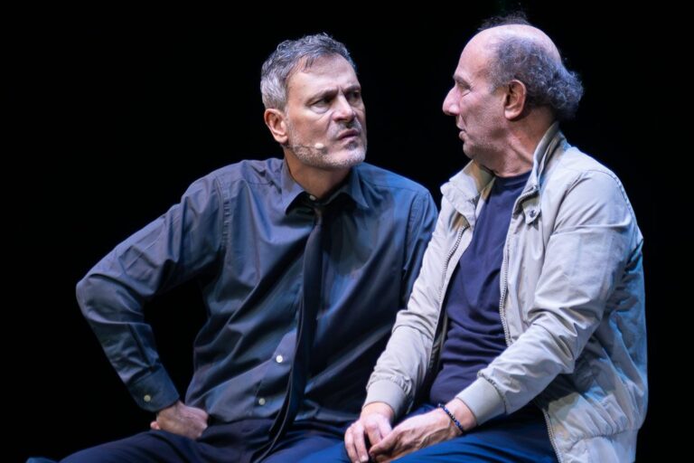 Un commedia sull’amore, nel segno della comicità: Ale e Franz mattatori al Teatro Verdi