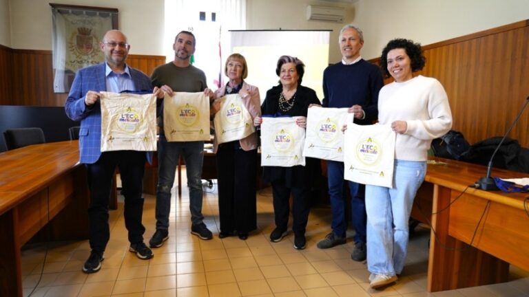 Più raccolta differenziata e meno sprechi, il mercato settimanale di Ponte Buggianese diventa un modello di sostenibilità ambientale