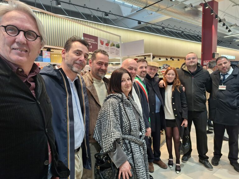 Inaugurazione della nuova Coop a Campi Bisenzio