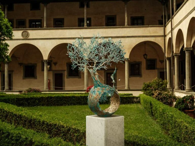A Firenze la mostra “Humanitas” di Andrea Roggi