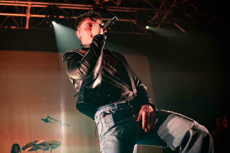 Olly a Firenze, un doppio concerto sold out e dall’energia travolgente