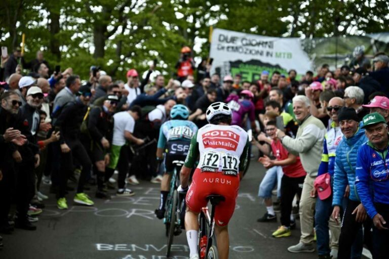 La Toscana abbraccia il Giro: tre tappe di emozioni e pubblico in festa