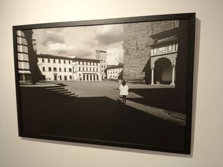 La Pistoia in chiaroscuro di Leonardo Bandinelli in mostra alle Sale Affrescate