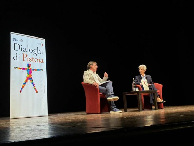Chiara Saraceno riceve il Premio Internazionale Dialoghi di Pistoia