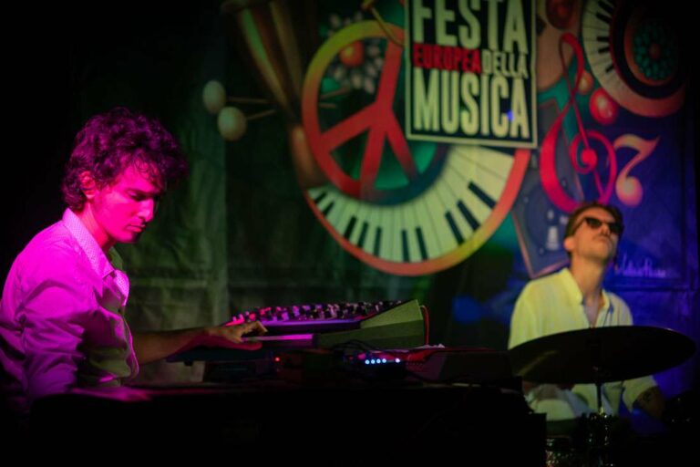 I Mud Machine tingono di blues il chiostro di Santa Lucia