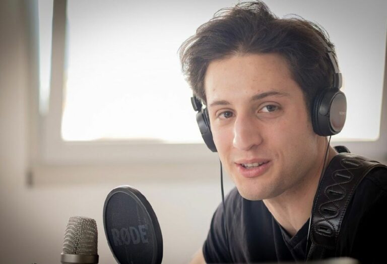 “Nuove Voci”, un giovane cantautore attento ai sentimenti: intervista a Perso