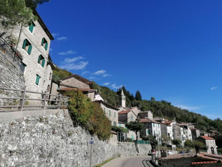 Poesia e musica nei piccoli borghi, i prossimi appuntamenti a Olivacci e Vizzero