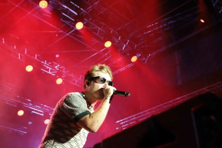“Storytellers”, Alfa in concerto in piazza Duomo