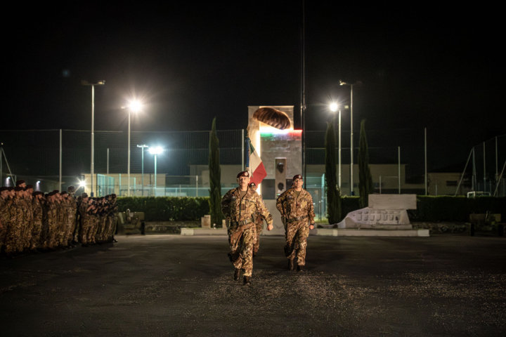 Il 183° Reggimento “Nembo” della Brigata Folgore rientra dal Kosovo
