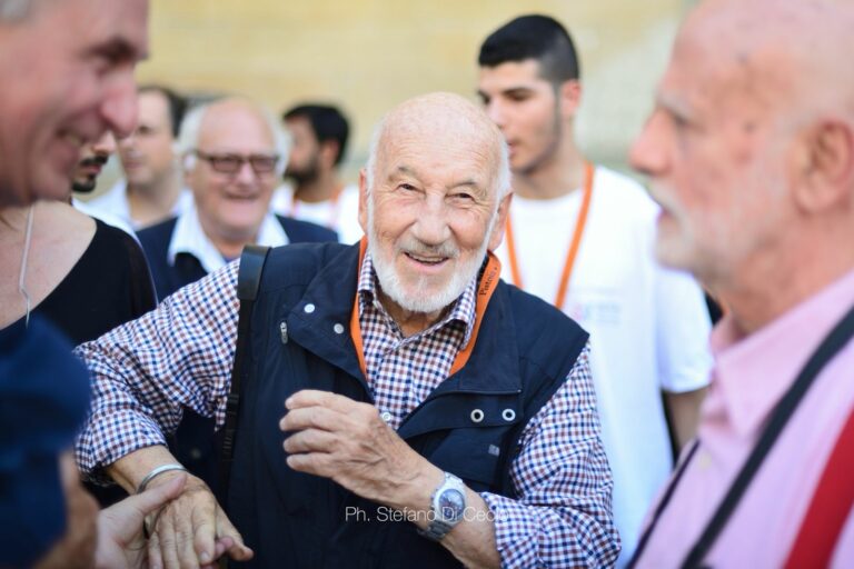 Il ricordo di Gardin a Pistoia: i Dialoghi sulla fotografia