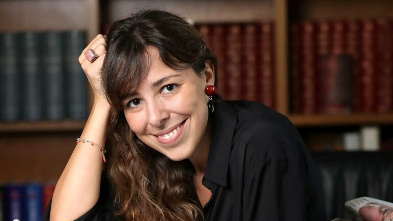 “La verità è un fuoco”, la ricerca delle radici affettive di Agnese Pini