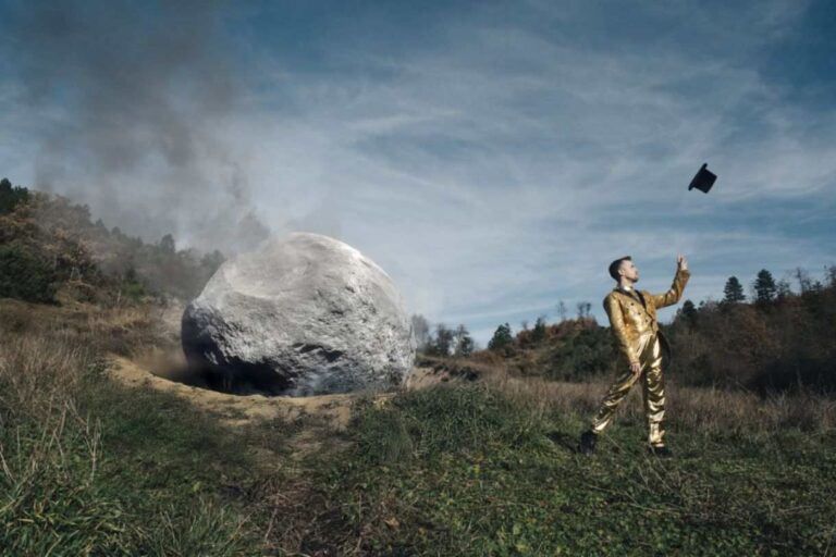 “Asteroide” di Marco D’Agostin apre la stagione di danza di Teatri di Pistoia
