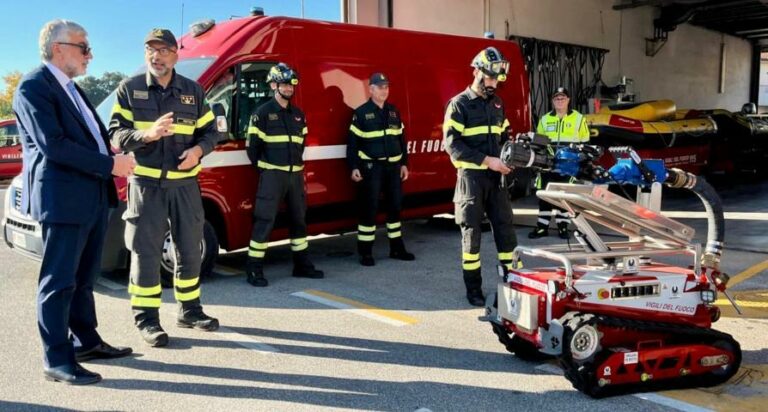 Protezione civile, il Prefetto in visita al Comando dei Vigili del fuoco