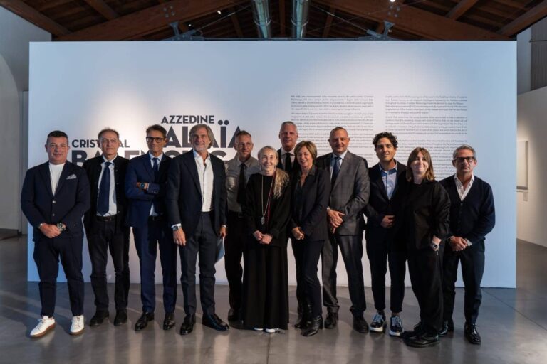 Anche il gruppo Art Hotel a fianco del Museo del Tessuto per la mostra ‘Azzedine Alaïa, Cristóbal Balenciaga. Scultori della forma’