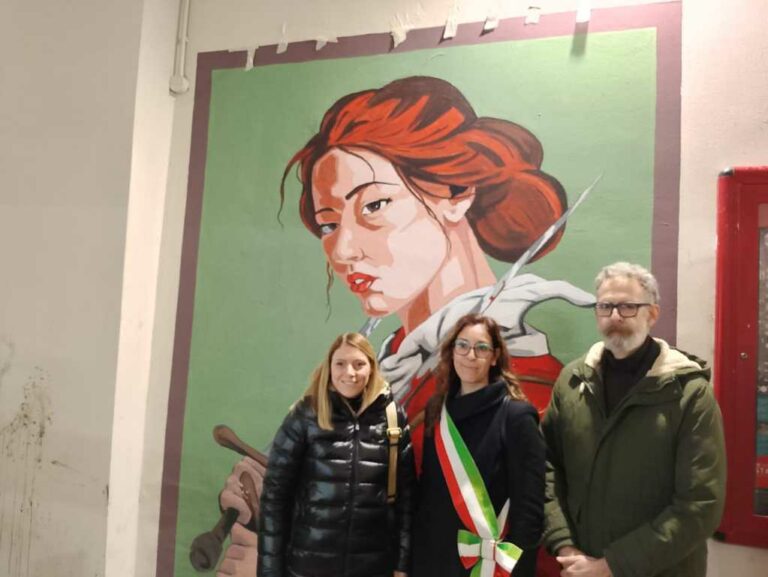 Agliana, un murale con Artemisia Gentileschi tra arte ed emancipazione