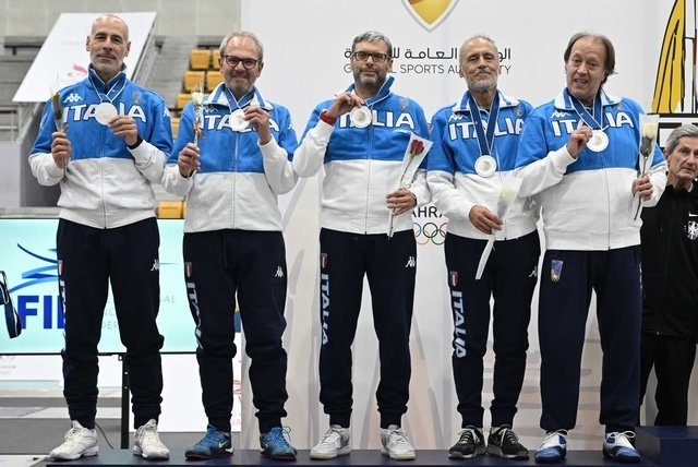 Mondiali veterani, medaglia d’argento per la spada a squadre, un pistoiese nel team