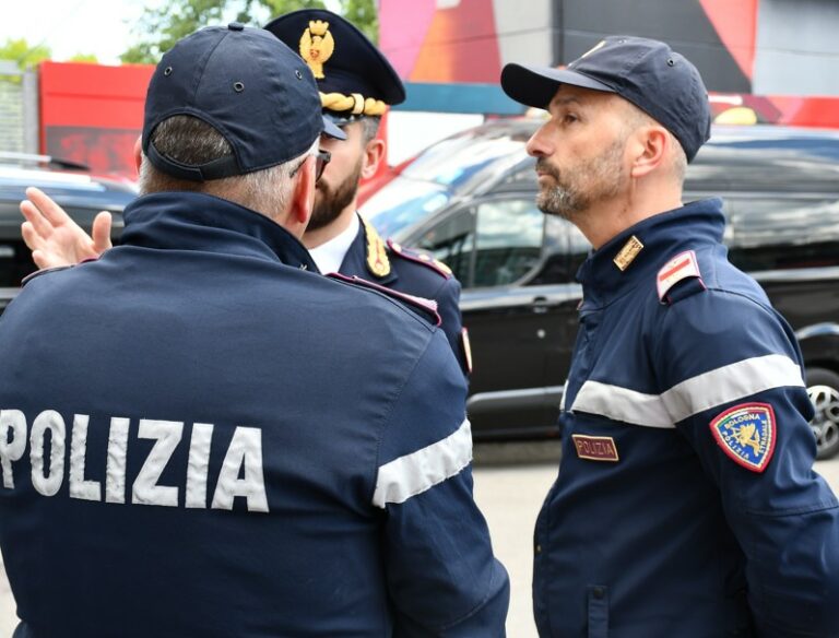 Controlli di velocità nei cantieri appenninici dell’A1: 114 violazioni da ritiro della patente