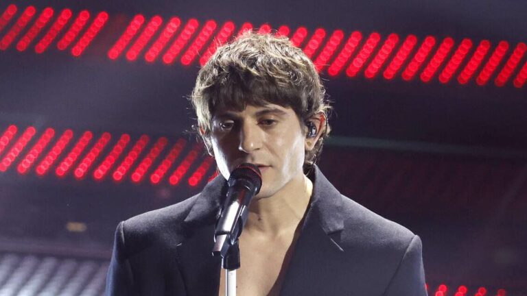 Rkomi in concerto al Teatro Cartiere Carrara di Firenze