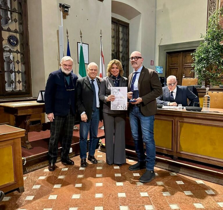 Kai Muay, Francesco Mazzoni premiato con la Stella di Bronzo al merito sportivo