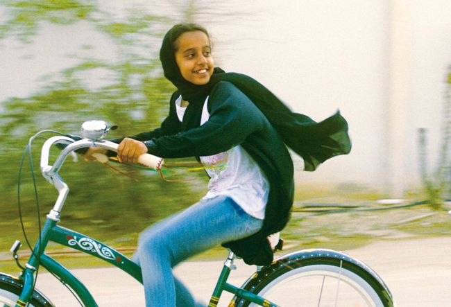 “La bicicletta verde” di Al Mansour allo Spazio 77