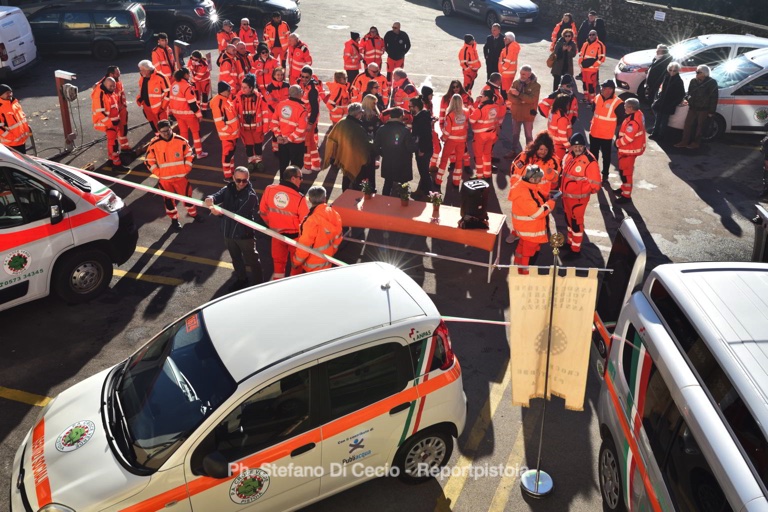 La Croce Verde di Pistoia inaugura tre nuovi automezzi