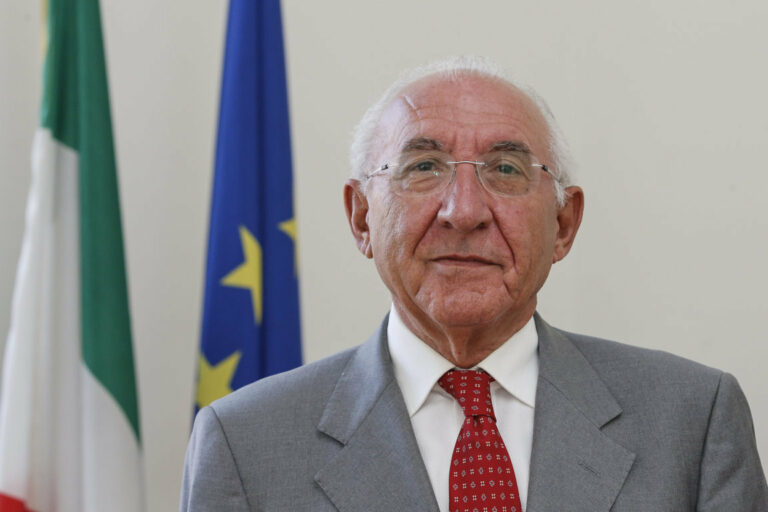 Perquisizioni della Gdf nella sede del Garante della Privacy