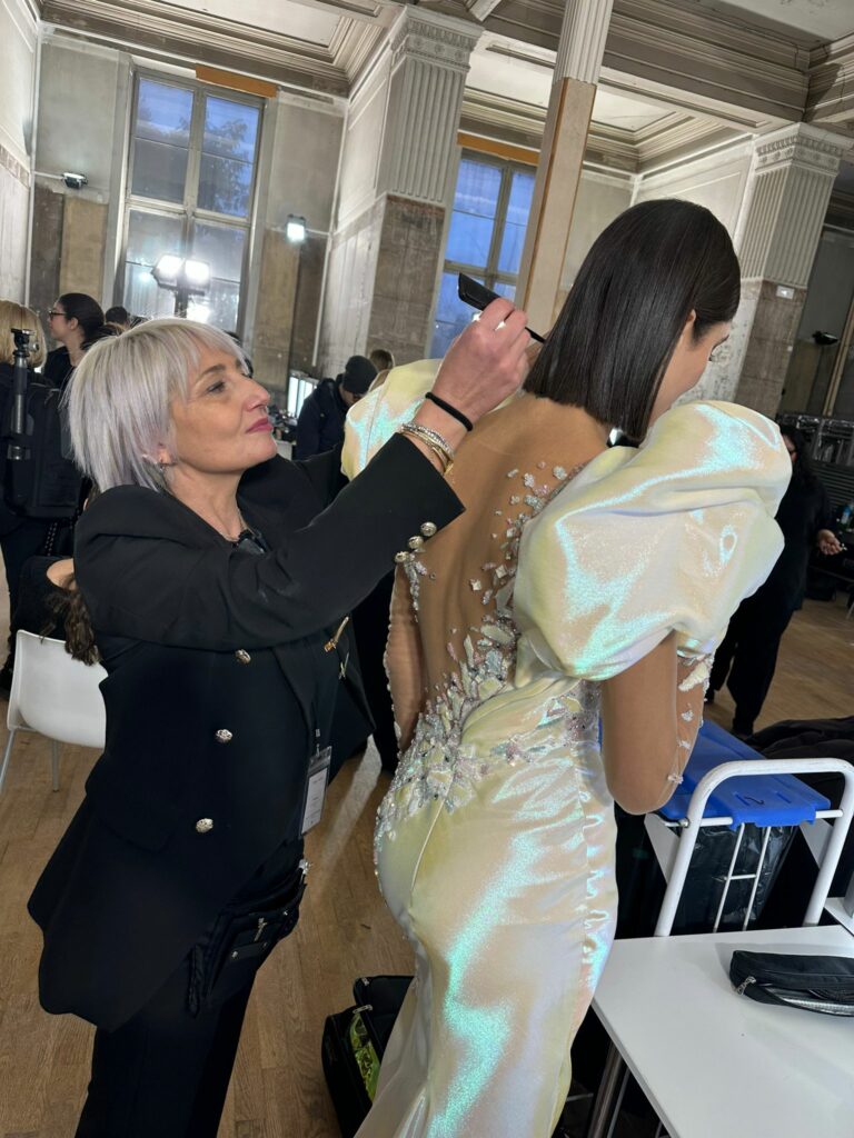 Da Milano a Parigi, passando per New York: parrucchiera pratese protagonista alle ‘Settimane della Moda’