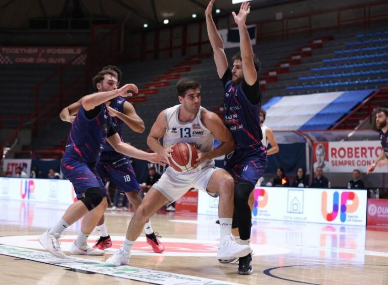 Dany Basket al tappeto contro Fabriano: 70-84