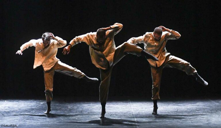 Danza, due creazioni di Komoco in scena al Funaro