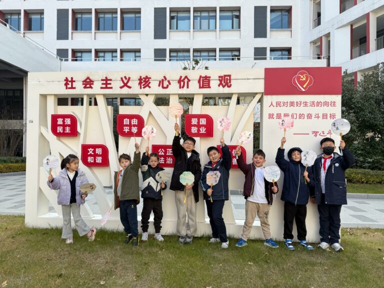 Gli studenti di Ars Genius volano in Cina per uno scambio culturale con la Changshu Kuncheng Lake Foreign Language School
