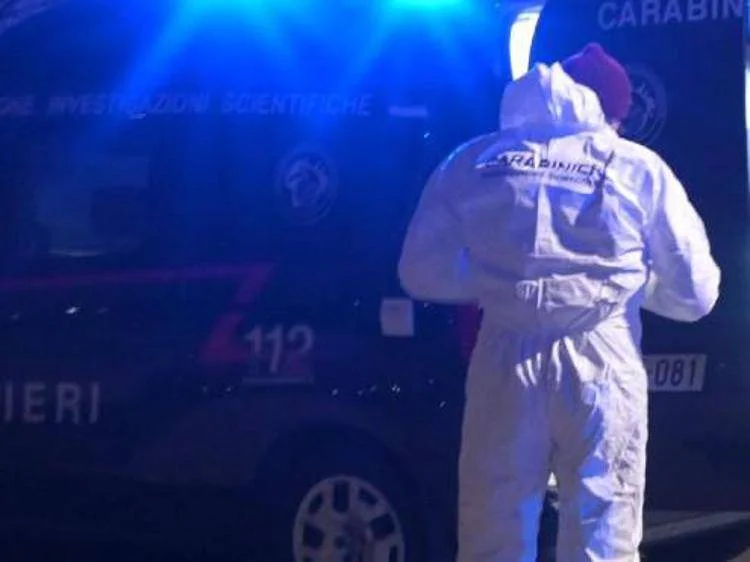 Firenze, rissa con coltelli e mazze da baseball: morto un uomo di 34 anni