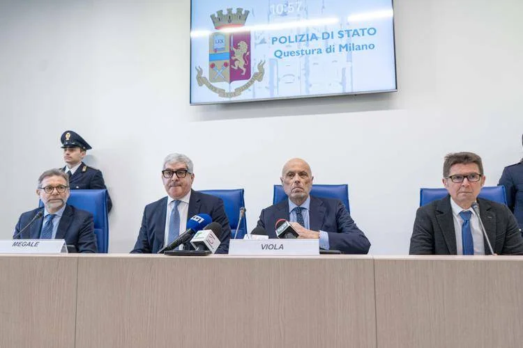Pusher ucciso a Rogoredo, fermato il poliziotto. Capo della Polizia: “Un delinquente”