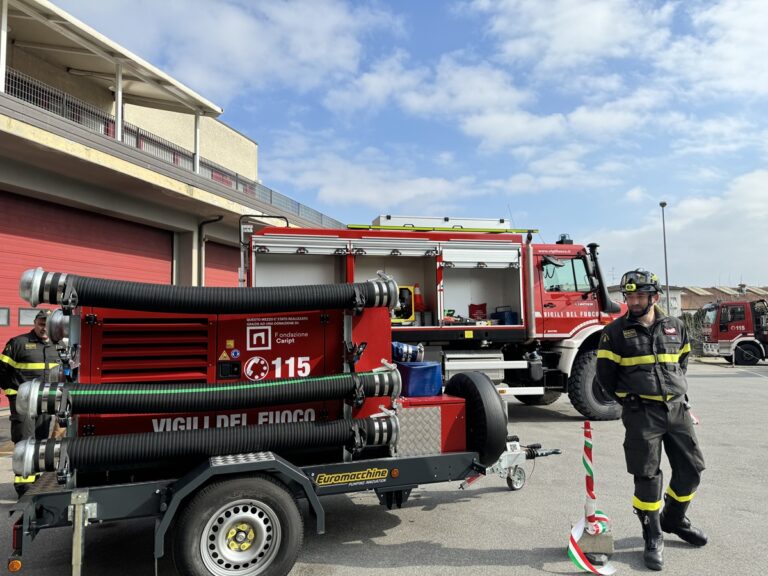 Dalla Fondazione Caript nuovi mezzi antialluvione per i vigili del fuoco