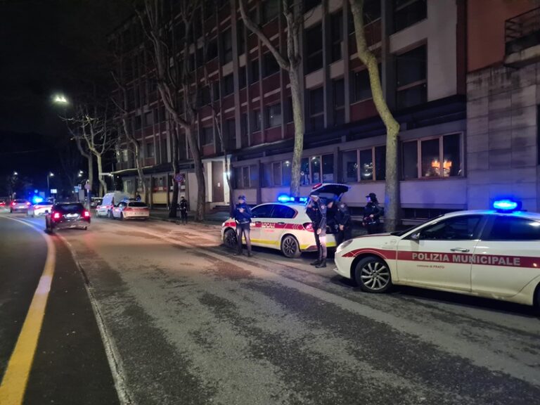 Prato, controlli in notturna della Polizia Locale