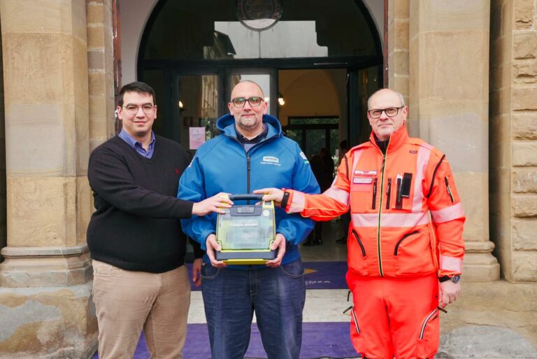 Defibrillatori nei condomini e fontane d’acqua nelle sezioni di volontariato: collaborazione sociale fra Puntoacqua Italia e Pubblica Assistenza
